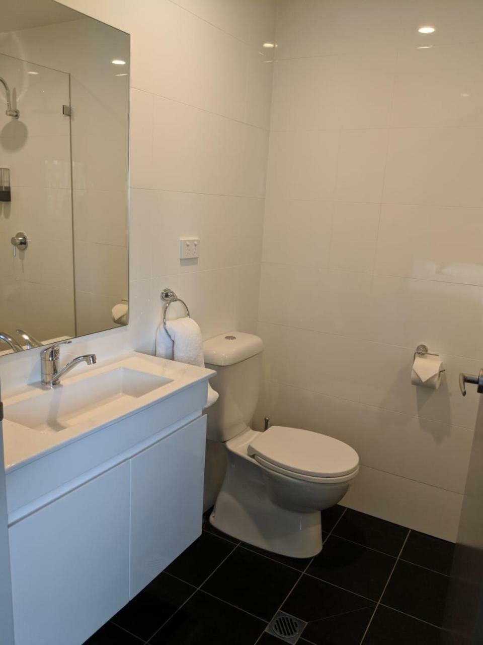Kingsgrove Hotel 悉尼 外观 照片